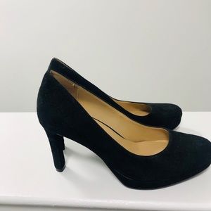 Naturalizer pumps